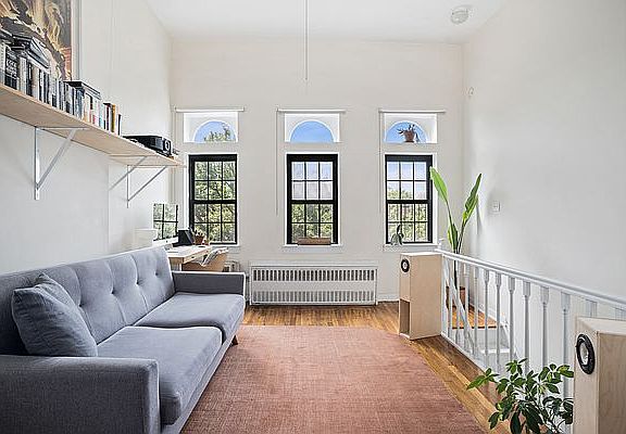 4th image of 251 Kane St APT 9