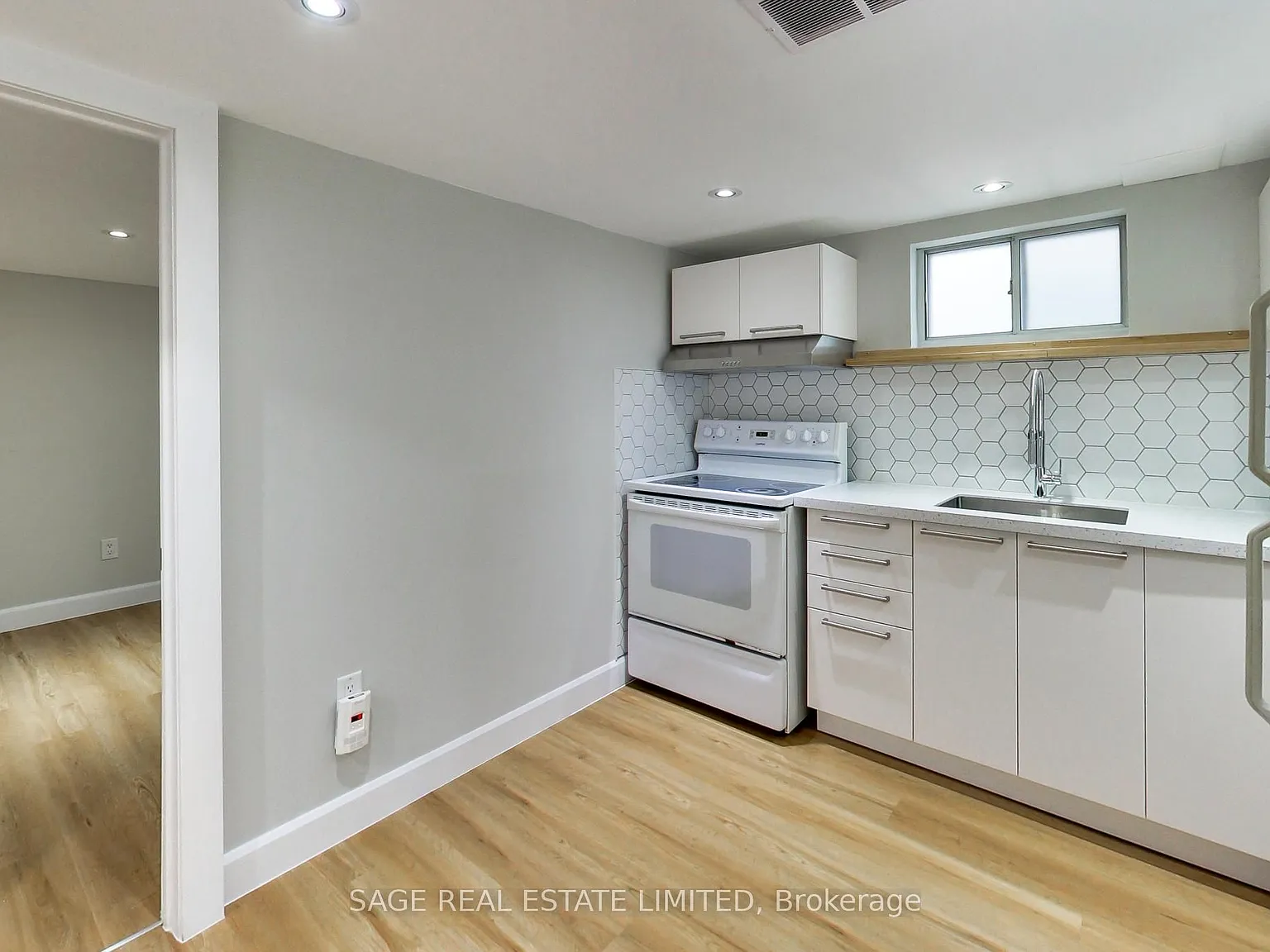 2 bed, $2,000 — Photo 3