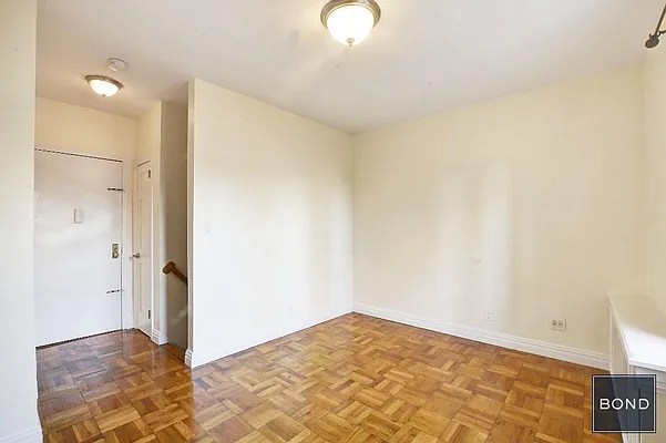 Rented by Bond New York | media 14