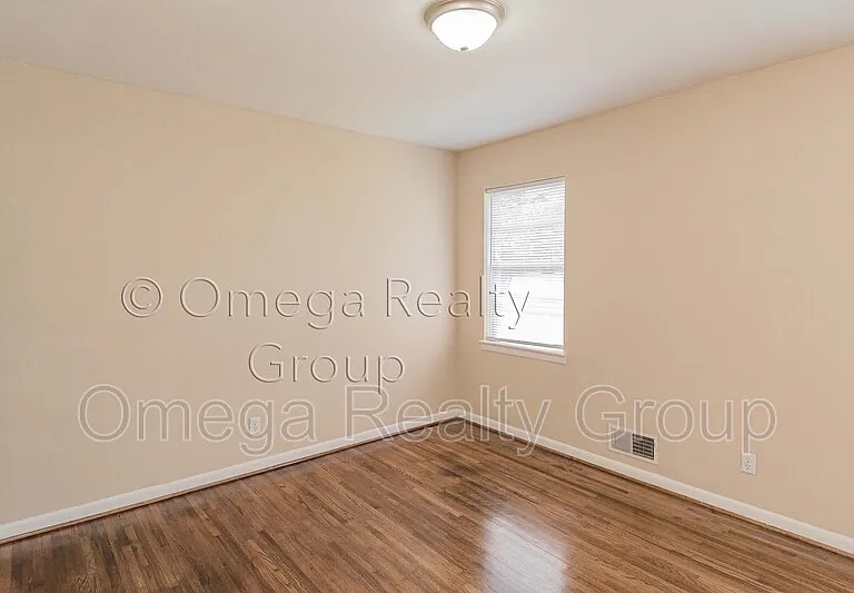 7716 Michael Cir — Photo 11