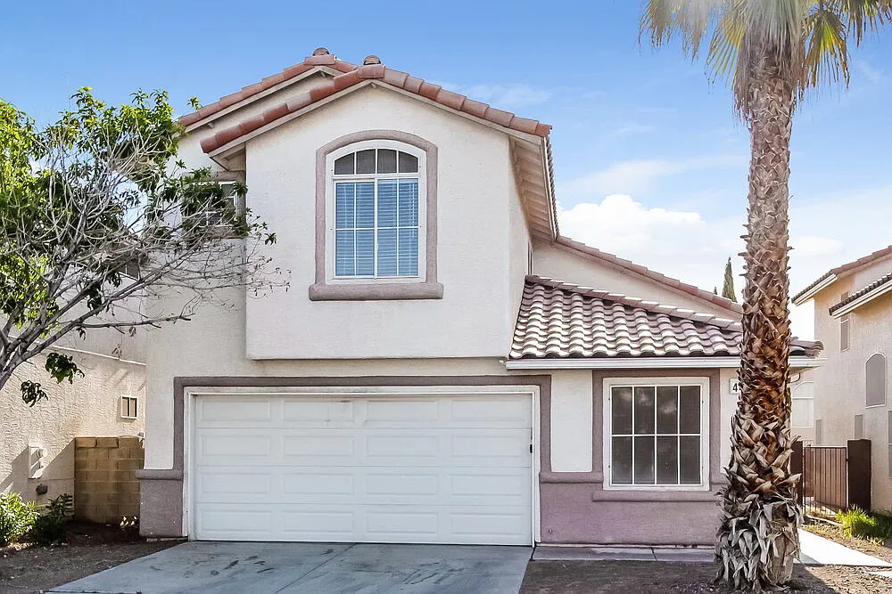 5 bed, 3.0 bath, 1957 sqft, $2,490 — Photo 1