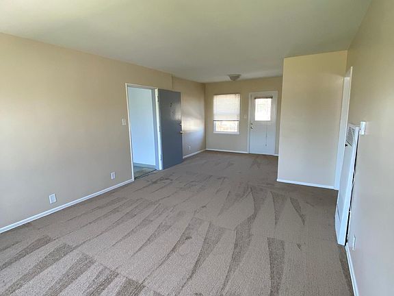 4th image of 1421 Ocean Park Blvd #D