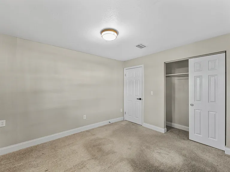 4016 W Nassau St — Photo 14