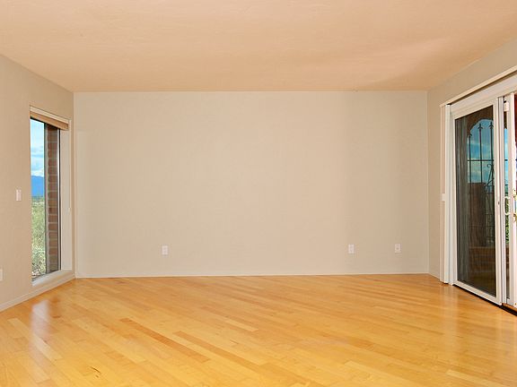 4th image of 5801 N Placita Joyita