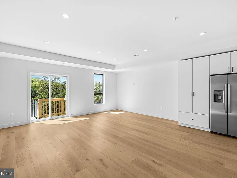 2532 Elvans Rd SE — Photo 21
