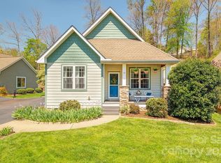 26 Banks Town Rd, Weaverville, NC 28787