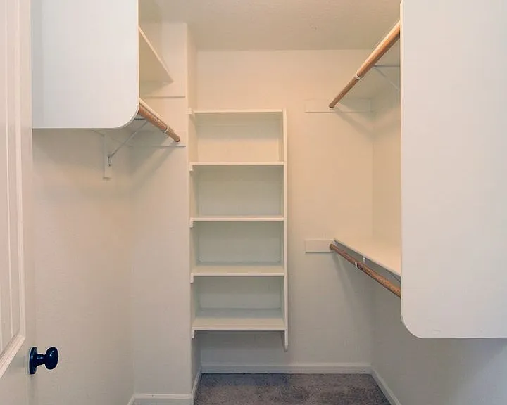 12654 Pavilion Pl — Photo 18