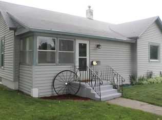 904 W 15th St, Grand Island, NE 68801