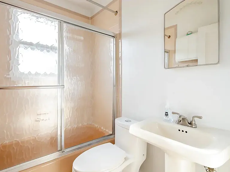 Bathroom #1, downstairs