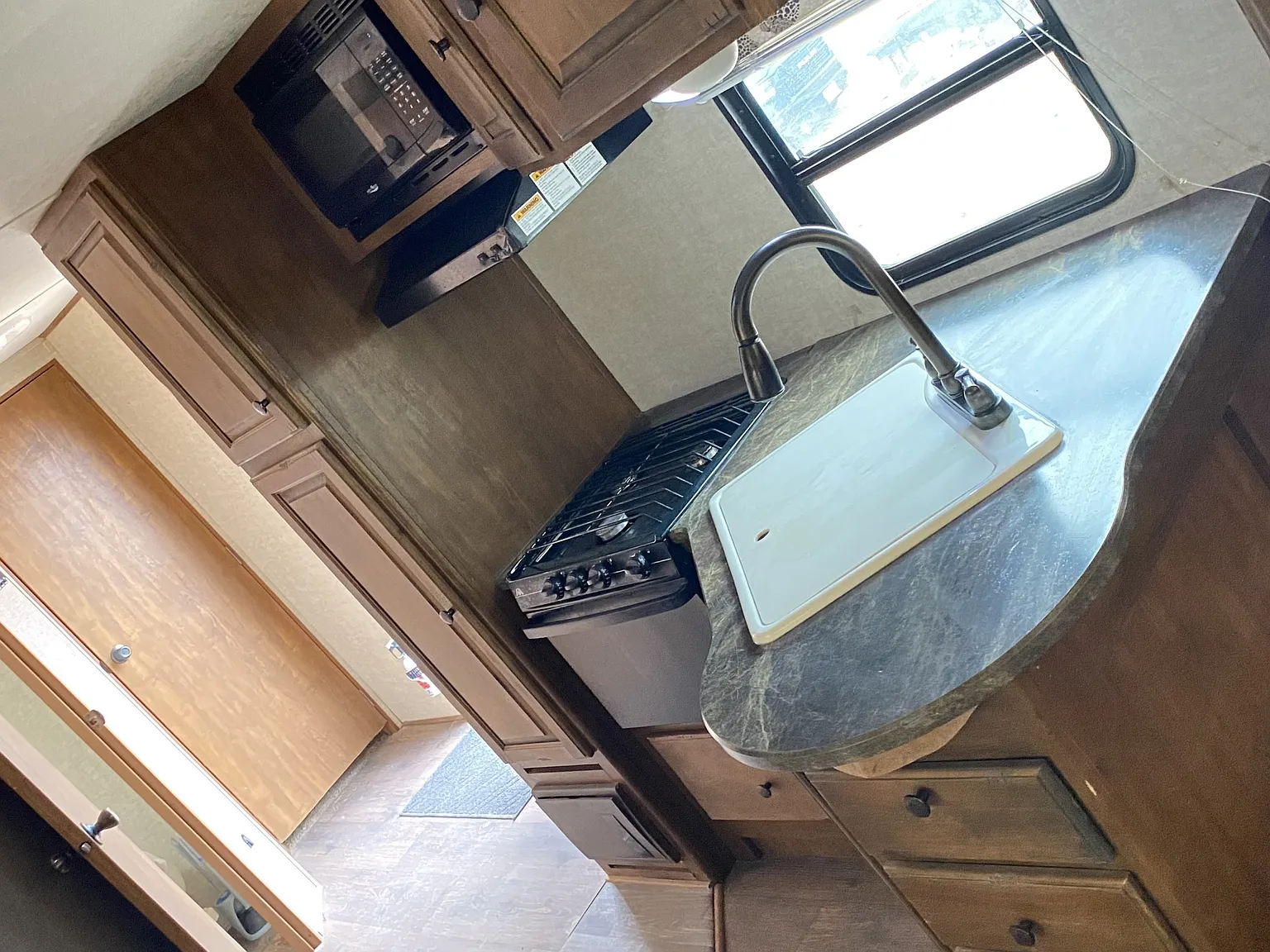 Royal RV Park Wink 907 North Roy Orbinson Drive - WD1 2014 Sprinter — Photo 3