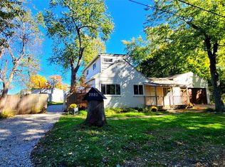 2980 Sunshine Ter, Waterford, MI 48329