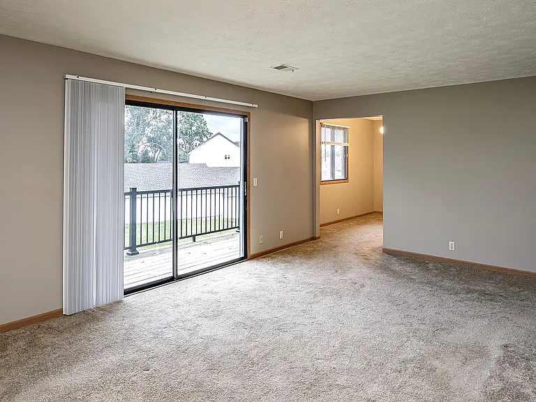 Gold Coast Apartments — Photo 25