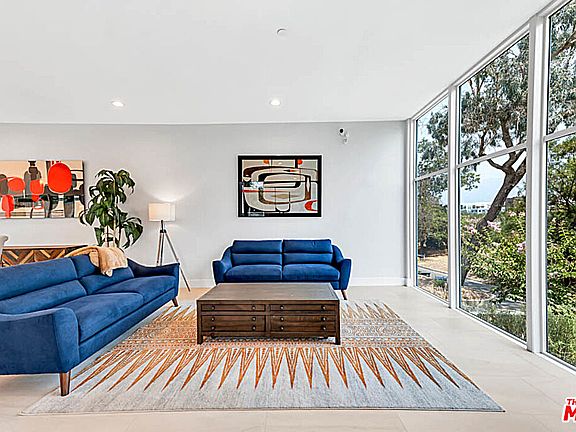 5th image of 375 Havendale Dr