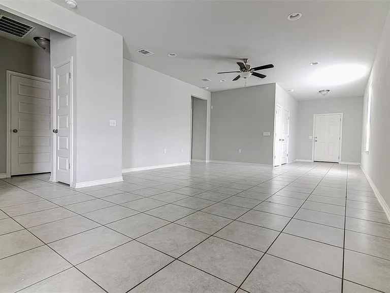 1311 Hazelton Cv — Photo 13