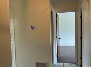 196 Old River Rd APT 5D, Lincoln, RI 02865