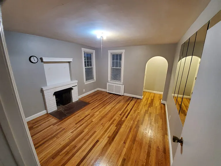 176 Hicksville Rd — Photo 4