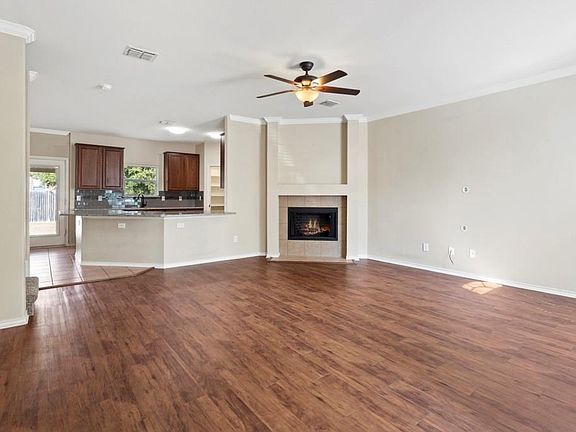 2nd image of 6121 Goldenrod Dr