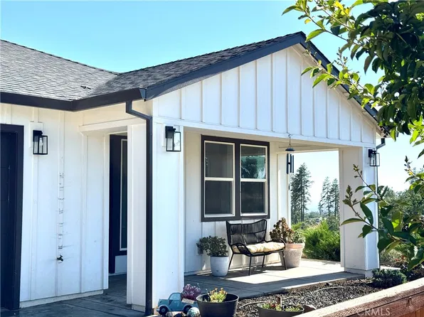 1424 Jessie Ln, Paradise, CA 95969