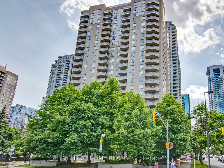35 Empress Ave #207 — Photo 1