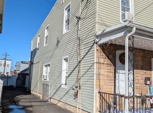 313 Palmer St, Elizabeth, NJ 07202
