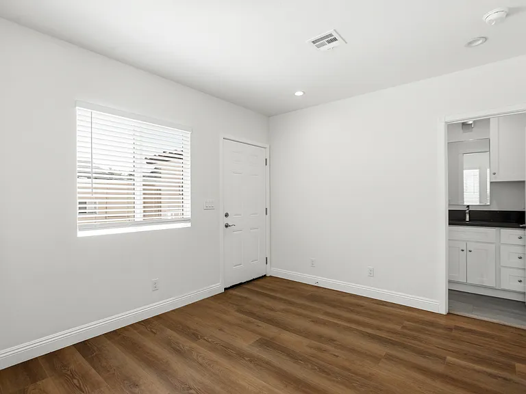 720 S 3rd Ave — Photo 20