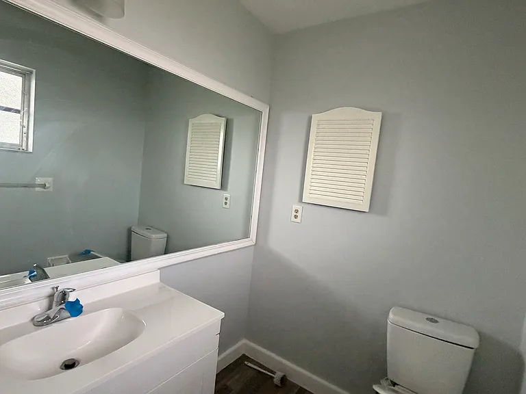 6045 Slade Rd — Photo 3