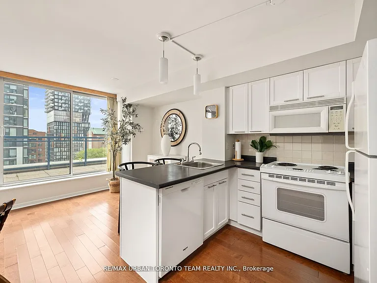 75 Dalhousie St #1108&1109 — Photo 5