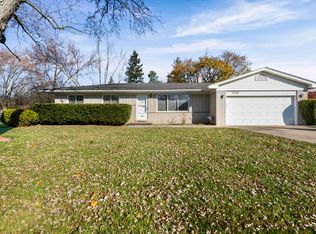 29166 Lorikay St, Farmington Hills, MI