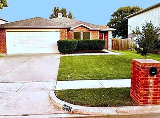 8201 Canoe Ridge Ln, Denton, TX 76210