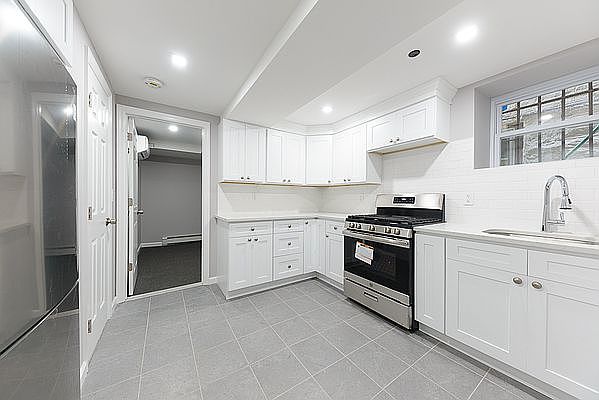 1st image of 1127 Carroll St #1