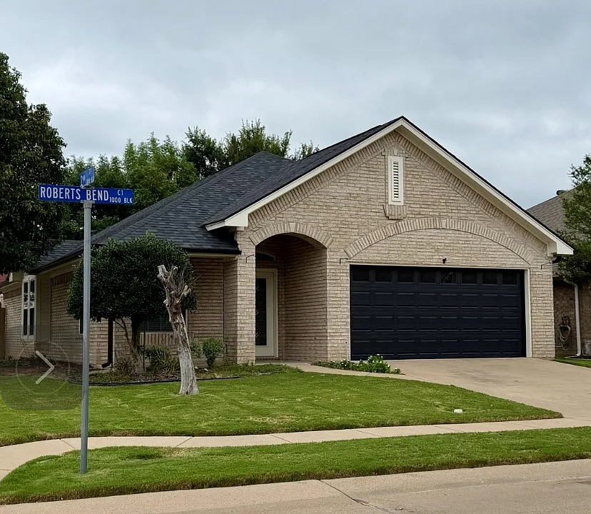 1001 Roberts Bend Ct
