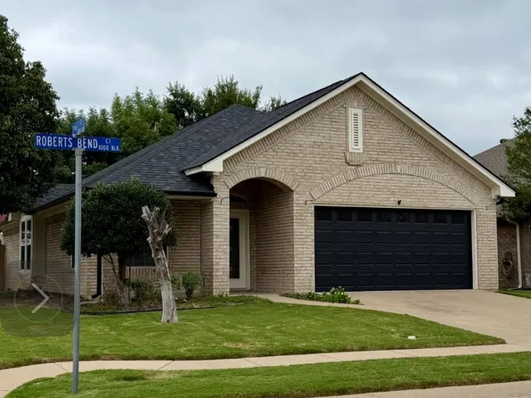 1001 Roberts Bend Ct, Granbury, TX 76048