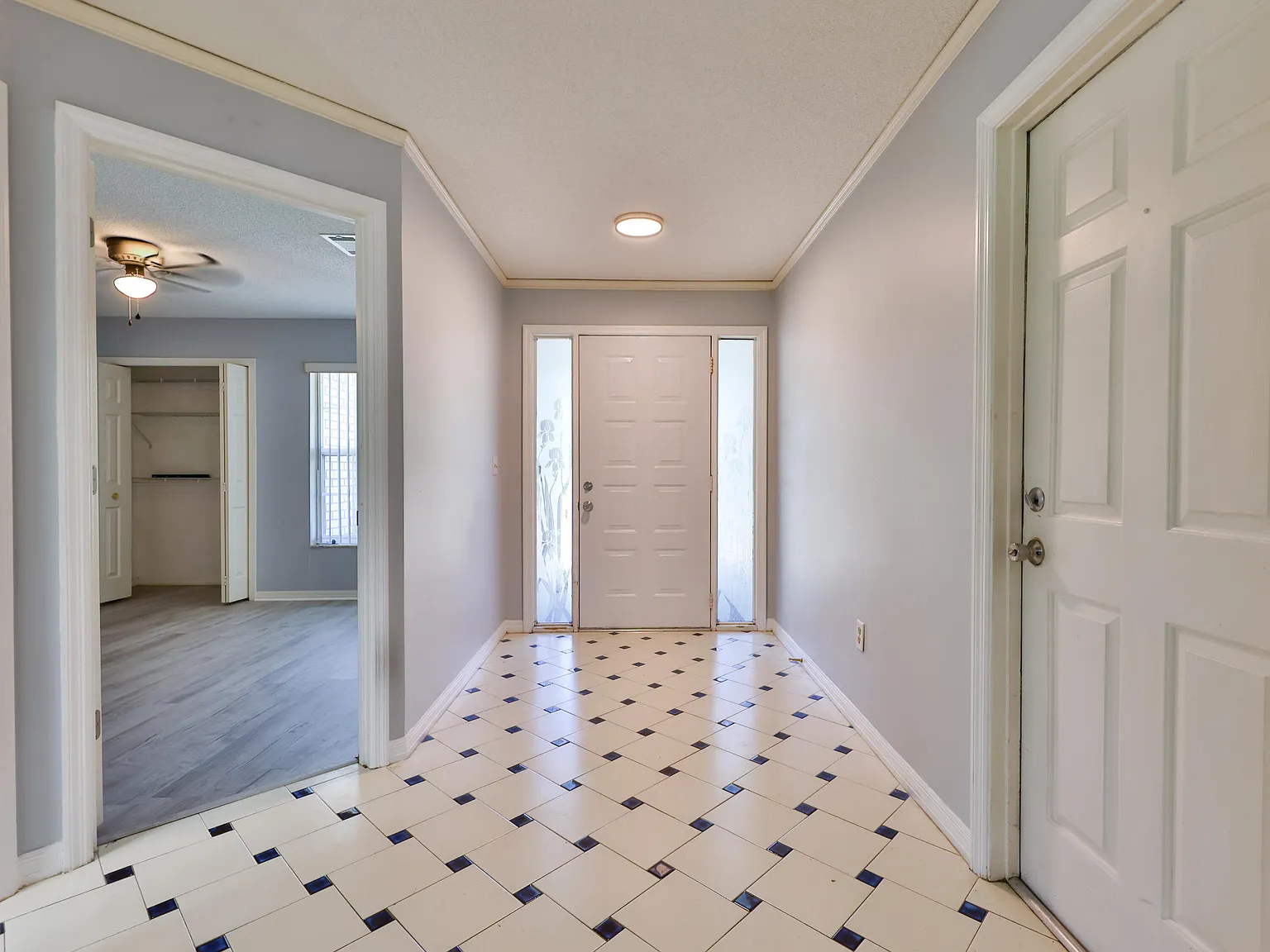 3 bed, 2.0 bath, 1547 sqft, $1,775 — Photo 3