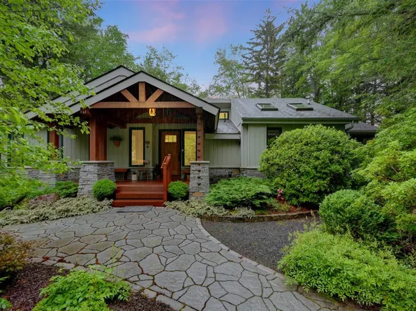 119 Tanglewood Dr, Pocono Pines, PA 18350