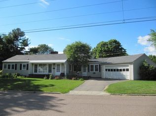 108 Saratoga Ave, Burlington, VT 05408