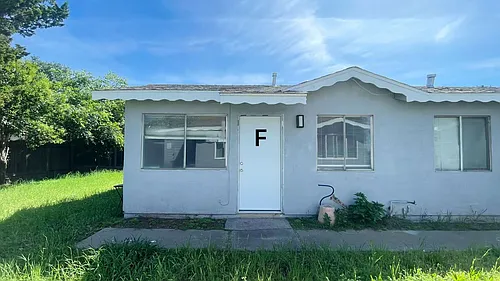 1705 Kenwood St Photo 1