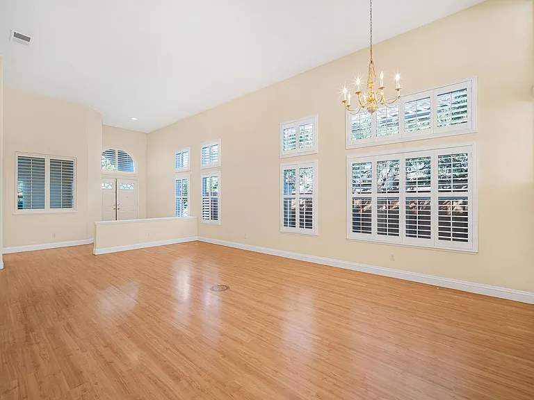 48900 Sauvignon Ct — Photo 32