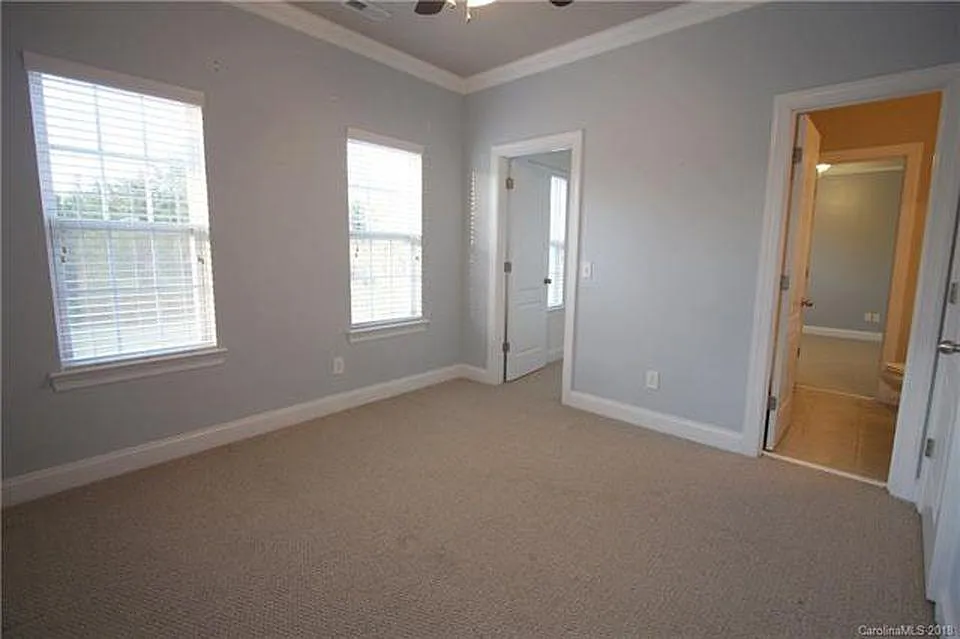 3 bed, 2080 sqft, $2,775 — Photo 3