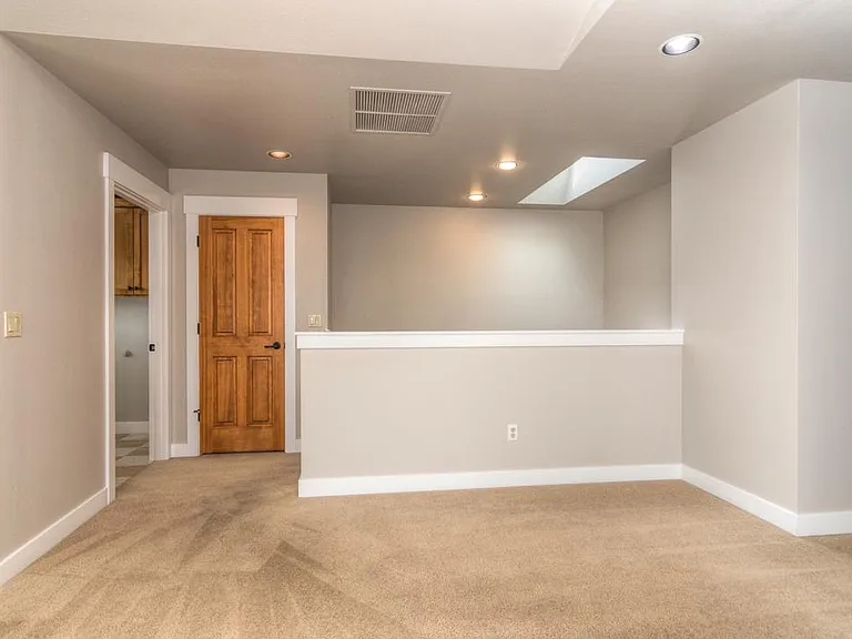 61473 Linton Loop — Photo 30