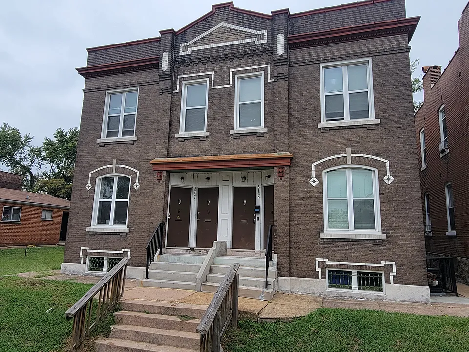 3725 Iowa Ave #A