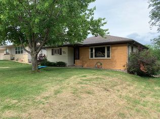 720 Ramona St, Dubuque, IA 52003
