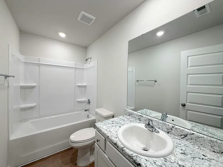 128 Challenger Way — Photo 31