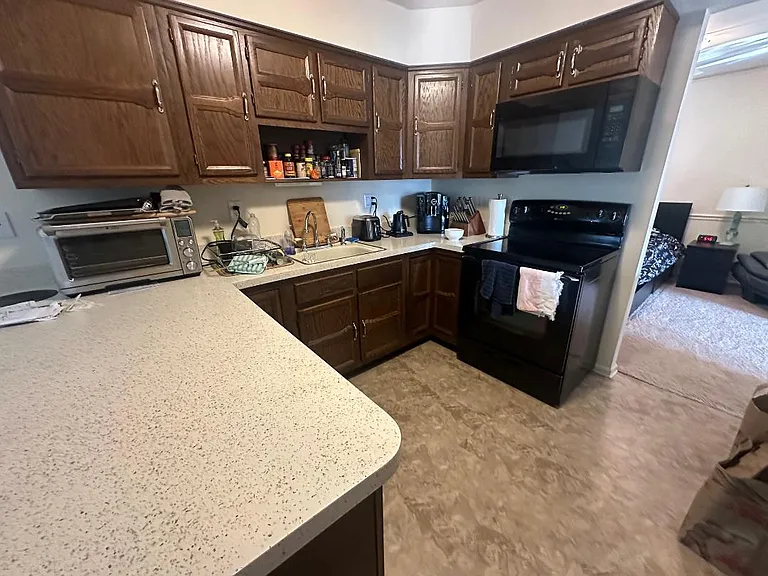 75 Oakridge Dr — Photo 6