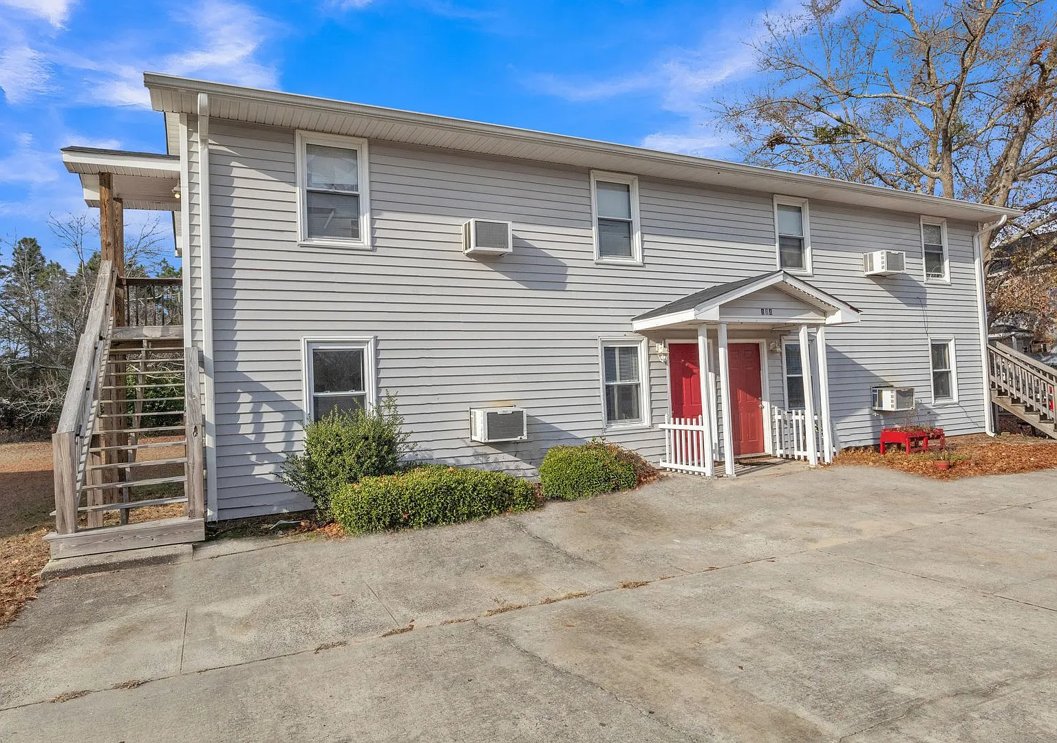 Cozy 2 bedroom in West Columbia comfort and convenience (($250.00 off first months rent)) July sp... — Photo 2