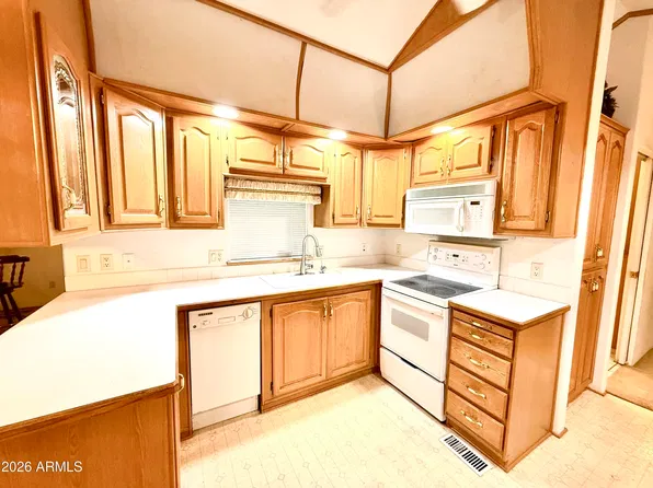 468 IRON ORE Drive #468, Apache Junction, AZ 85119