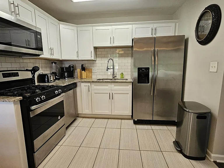 2076 W Flat Shoals Ter — Photo 6