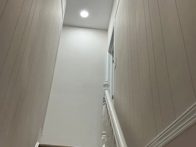 2519 W Fairmount Ave — Photo 24