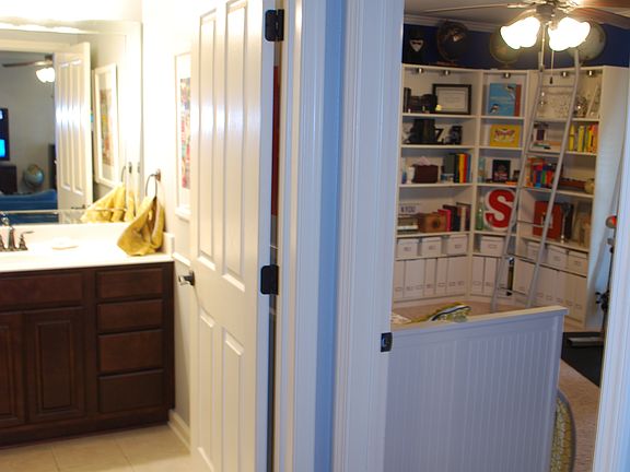5th image of 512 Ansley Blvd APT G