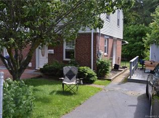 371 High Ridge Dr, Bridgeport, CT 06606