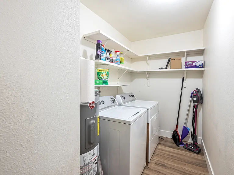 5045 N 81st St — Photo 37